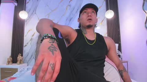Snapshot of _cannabitch chatting on May 23, 1:15 pm Shatta Sara online show from May 23, 1:15 pm