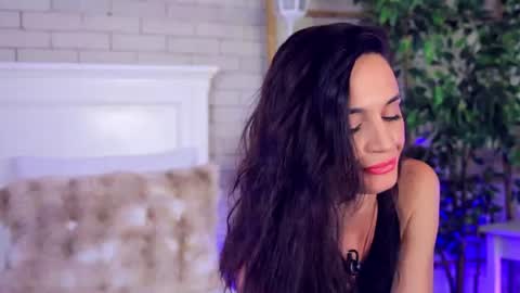 _carlawhite_ online show from July 7, 7:23 am