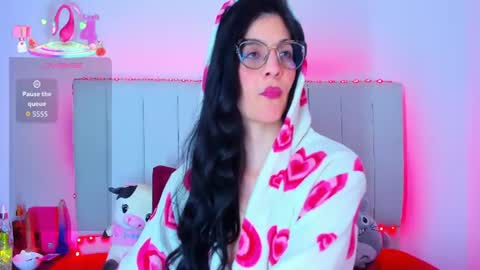 Snapshot of _caro_lyne_ chatting on June 16, 5:59 pm Carolina online show from June 16, 5:59 pm