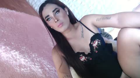 Snapshot of _caroline69 chatting on January 25, 6:34 am Caroline online show from January 25, 6:34 am