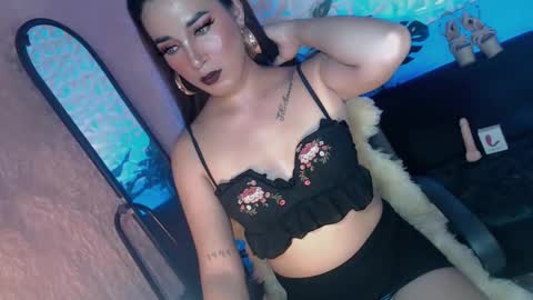 Snapshot of _caroline69 chatting on February 14, 7:07 am Caroline online show from February 14, 7:07 am