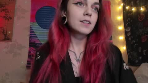 Caroline online show from February 14, 5:36 pm