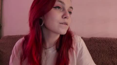 Snapshot of _caroline_coy chatting on February 11, 11:37 am Caroline online show from February 11, 11:37 am