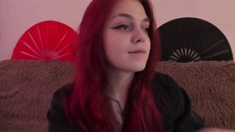 Snapshot of _caroline_coy chatting on March 3, 10:43 am Caroline online show from March 3, 10:43 am