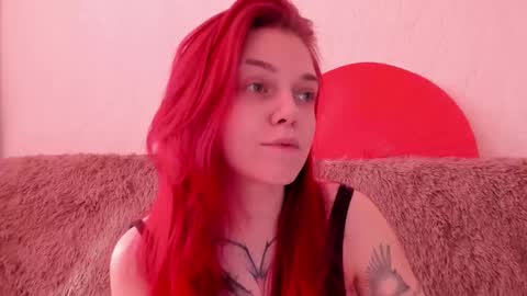 Snapshot of _caroline_coy chatting on March 12, 11:16 am Caroline online show from March 12, 11:16 am