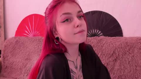 Snapshot of _caroline_coy chatting on March 27, 11:10 am Caroline online show from March 27, 11:10 am