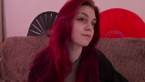 Snapshot of _caroline_coy chatting on April 22, 12:07 pm Caroline online show from April 22, 12:07 pm