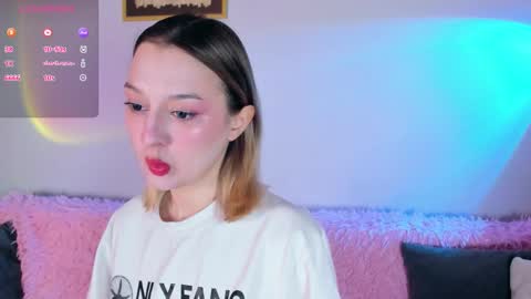 Christina Chris online show from November 16, 6:52 am