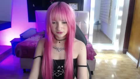 _charlotte_collins_ online show from April 28, 3:50 pm