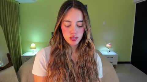 Snapshot of _charlotte_evans_2 chatting on February 5, 12:15 am Charlote online show from February 5, 12:15 am