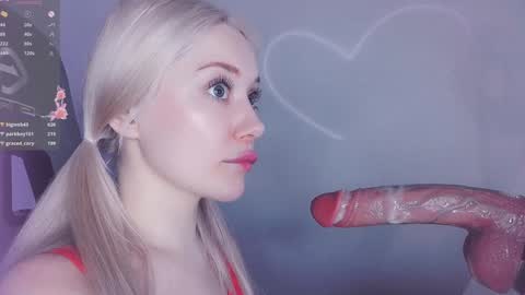 Snapshot of _chatur_babe chatting on December 28, 7:33 pm Angelina online show from December 28, 7:33 pm