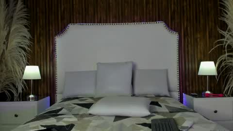 Snapshot of _cherry_fox chatting on June 5, 11:49 am _cherry_fox online show from June 5, 11:49 am