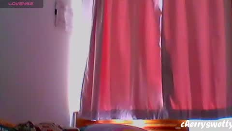 Snapshot of _cherrysweetie_ chatting on July 14, 2:34 pm Cherry Moon online show from July 14, 2:34 pm