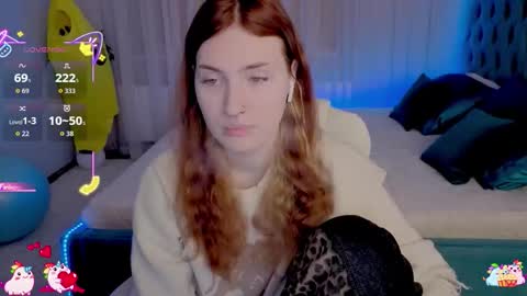 Snapshot of _chlo_e chatting on October 28, 9:28 pm Alisa NO NUDE online show from October 28, 9:28 pm