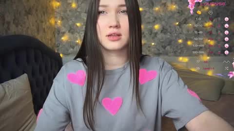 _chloe_miller_ online show from March 4, 8:27 pm