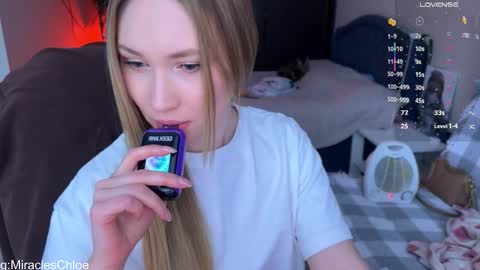 _chloe_miller_ online show from February 27, 11:32 am