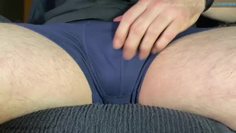 Snapshot of _chr chatting on February 16, 9:11 pm Chris online show from February 16, 9:11 pm