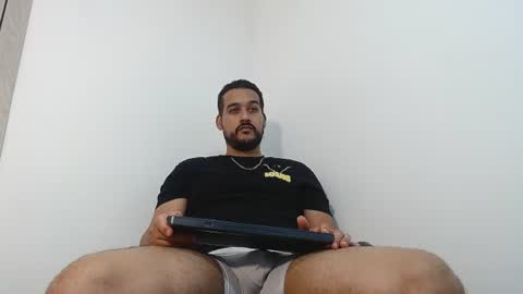 Snapshot of _christopher_dennis_ chatting on August 6, 4:25 am CRIS online show from August 6, 4:25 am