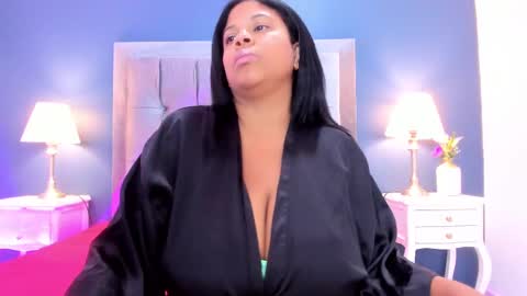 _ciara_benet_ online show from January 23, 12:09 pm