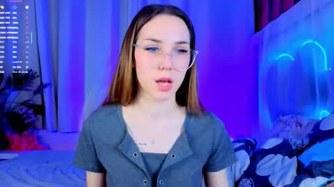 Snapshot of _cindy_lou_ chatting on November 21, 6:12 am Cindy . online show from November 21, 6:12 am