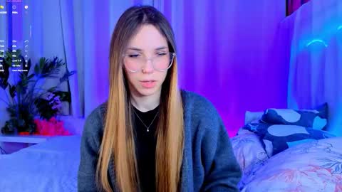 Snapshot of _cindy_lou_ chatting on November 29, 5:32 am Cindy . online show from November 29, 5:32 am