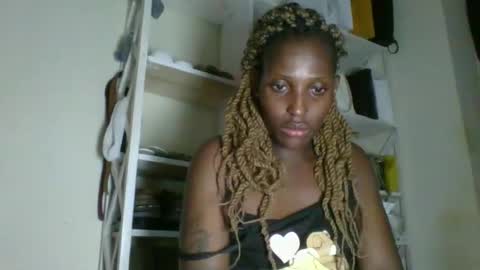 Snapshot of _clara01 chatting on May 7, 7:47 am clara online show from May 7, 7:47 am