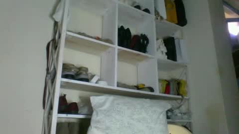 Snapshot of _clara01 chatting on May 11, 9:04 am clara online show from May 11, 9:04 am