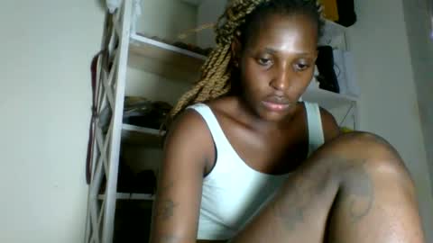 Snapshot of _clara01 chatting on May 21, 7:59 am clara online show from May 21, 7:59 am