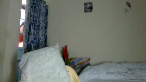 Snapshot of _clara01 chatting on June 10, 6:34 am clara online show from June 10, 6:34 am