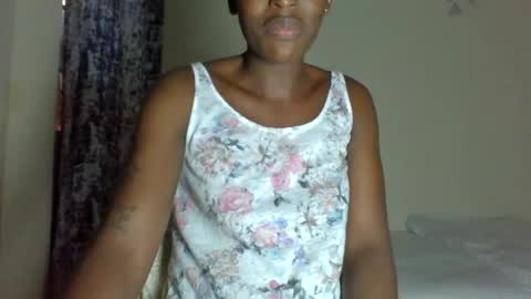 Snapshot of _clara01 chatting on June 13, 7:39 am clara online show from June 13, 7:39 am