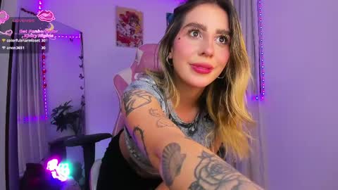 Snapshot of _cloe_1 chatting on May 26, 1:56 am Chloe online show from May 26, 1:56 am