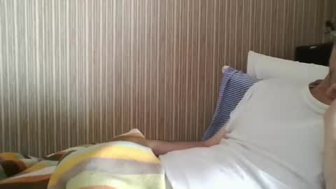 Snapshot of _col_t chatting on June 7, 12:31 pm I hate social media Odio las redes sociales online show from June 7, 12:31 pm
