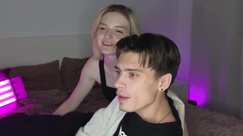 Snapshot of _cozyrose chatting on October 16, 9:05 pm Stacy online show from October 16, 9:05 pm