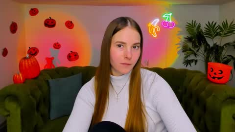 Erika online show from November 12, 2:06 pm