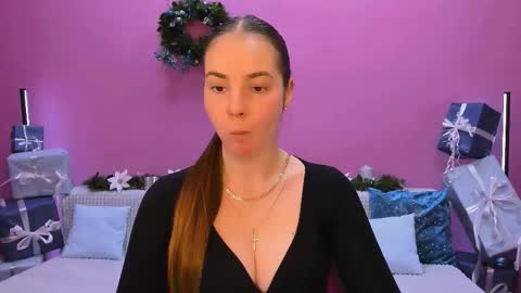 Erika online show from December 15, 1:15 pm