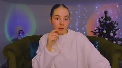 Erika online show from December 17, 1:17 pm