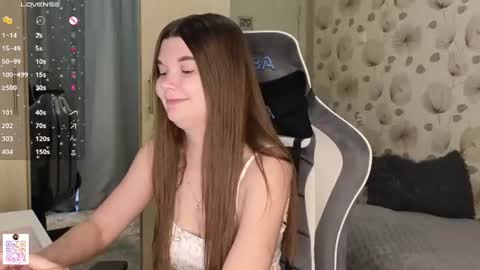 Snapshot of _cute_ice chatting on July 17, 2:45 pm _cute_ice online show from July 17, 2:45 pm
