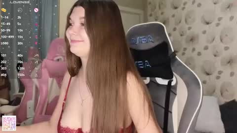 Snapshot of _cute_ice chatting on August 3, 2:44 pm _cute_ice online show from August 3, 2:44 pm