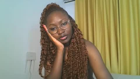 Snapshot of _cutestephanie chatting on October 30, 11:27 pm STEPH online show from October 30, 11:27 pm