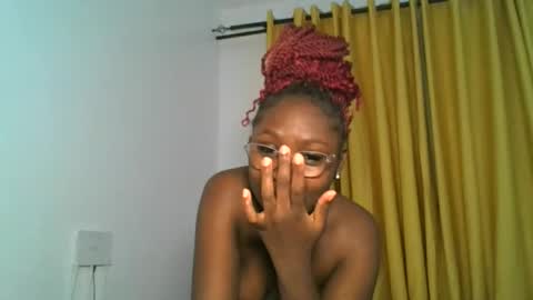 Snapshot of _cutestephanie chatting on December 14, 1:11 am STEPH online show from December 14, 1:11 am