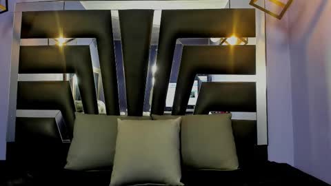 Darcy online show from February 4, 3:01 am