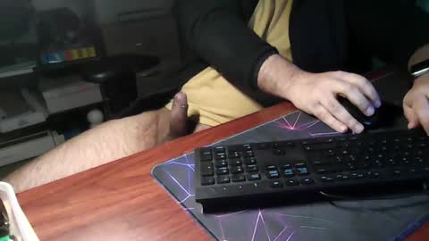 Snapshot of _daddypimp chatting on March 20, 1:10 am Paul online show from March 20, 1:10 am