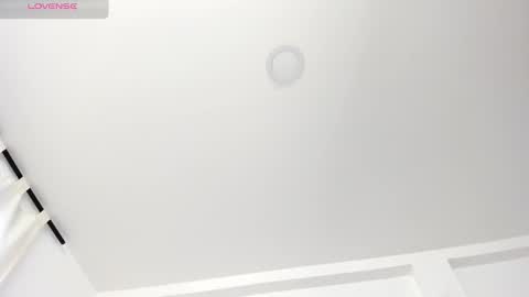 Snapshot of _danik0 chatting on November 19, 12:05 pm danik online show from November 19, 12:05 pm