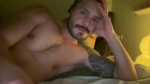 Snapshot of _dantecross_ chatting on October 1, 4:02 pm _dantecross_ online show from October 1, 4:02 pm