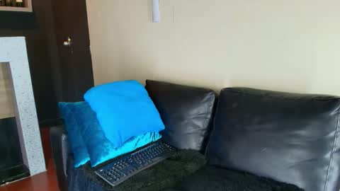 Snapshot of _dantfox_ chatting on October 14, 7:25 pm Dante online show from October 14, 7:25 pm