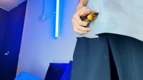 Snapshot of _dantfox_ chatting on October 15, 7:36 pm Dante online show from October 15, 7:36 pm