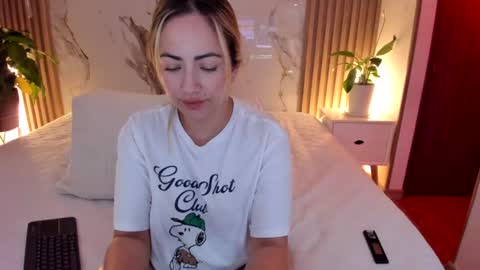 Snapshot of _dara_ chatting on July 20, 2:15 am Dara online show from July 20, 2:15 am