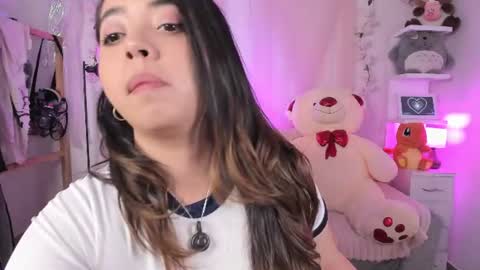 Snapshot of _dayana_miler chatting on July 17, 4:01 pm IG Dayana miler online show from July 17, 4:01 pm