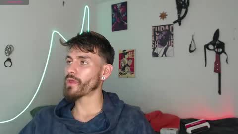 delacruz online show from December 12, 1:10 am