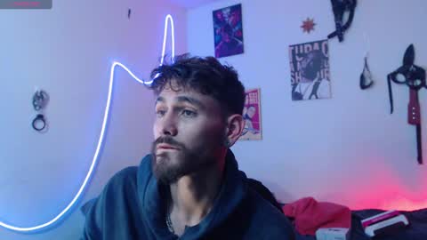 delacruz online show from December 12, 4:15 am